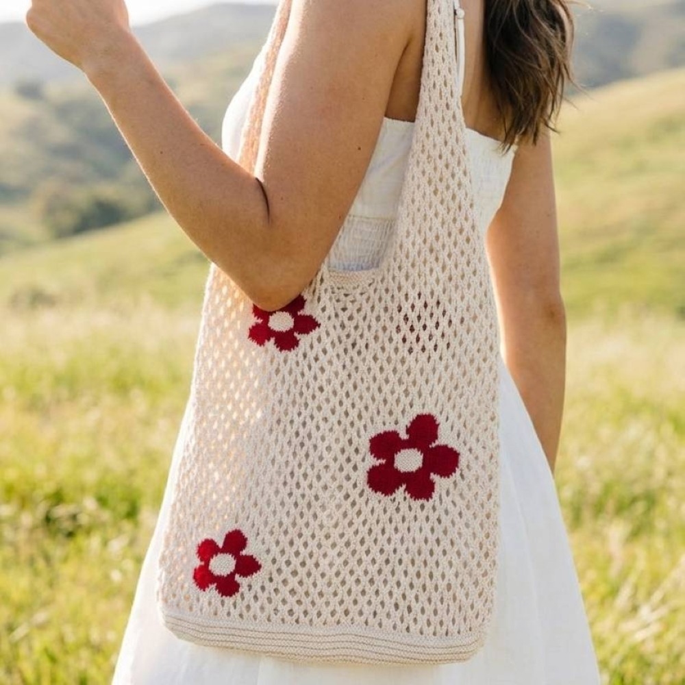 Flower Knitted Shoulder Bag