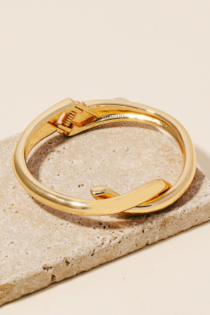 Metallic Twist Clasp Bangle Bracelet
