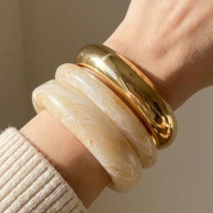 3 Piece Metallic And Marble Resin Bangle Bracelet Set