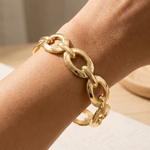 Oversized Flat Oval Open Link Chain Bracelet