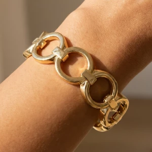 Bold Round Open Circle Link Chain Bracelet