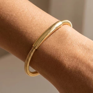 Stainless Steel Ribbed Coil Bar Stretch Bracelet