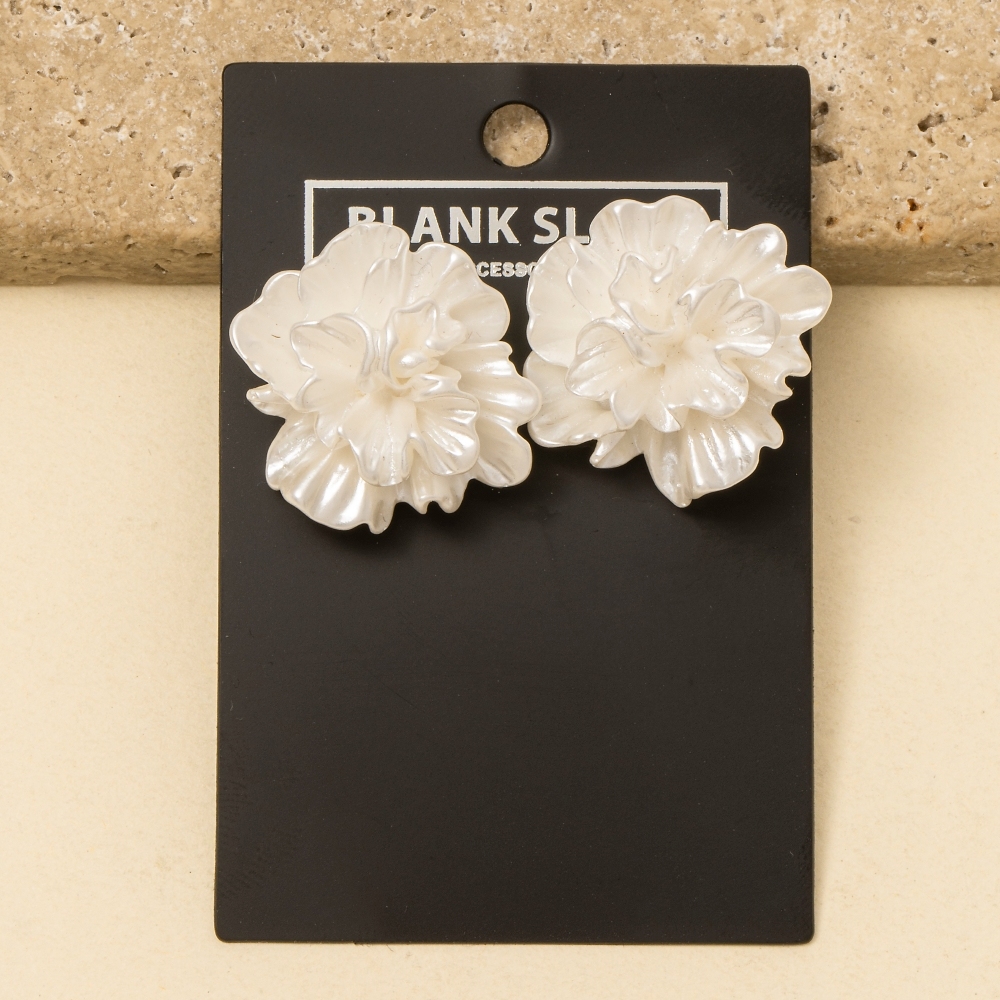 Acrylic Cluster Flower Stud Earrings
