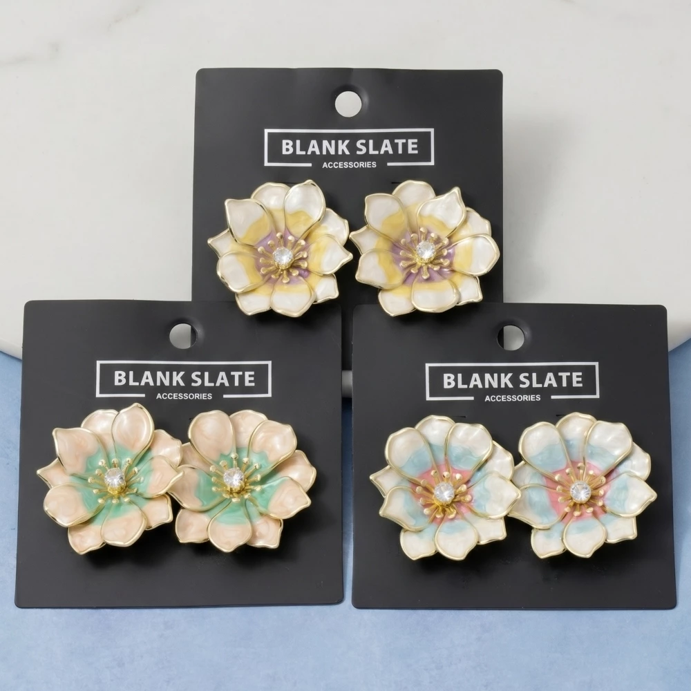 Outlined Petal Flower Cz Stud Earrings