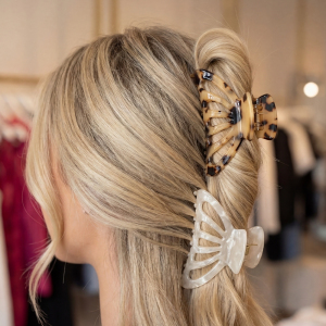 2 Piece Tortoise Shell Hair Claw Set