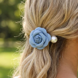 4Pc Fabric Flower And Pearl Charm Hair Clip Set