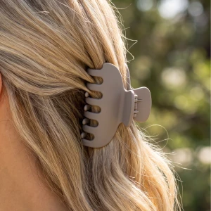 Matte Dome Open Tooth Claw Clip