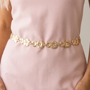 Textured Flower Link Chain Belt