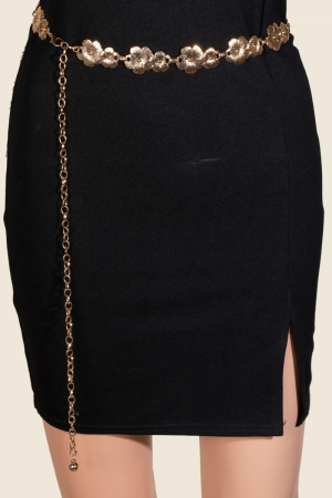 Metallic Floral Chain Belt