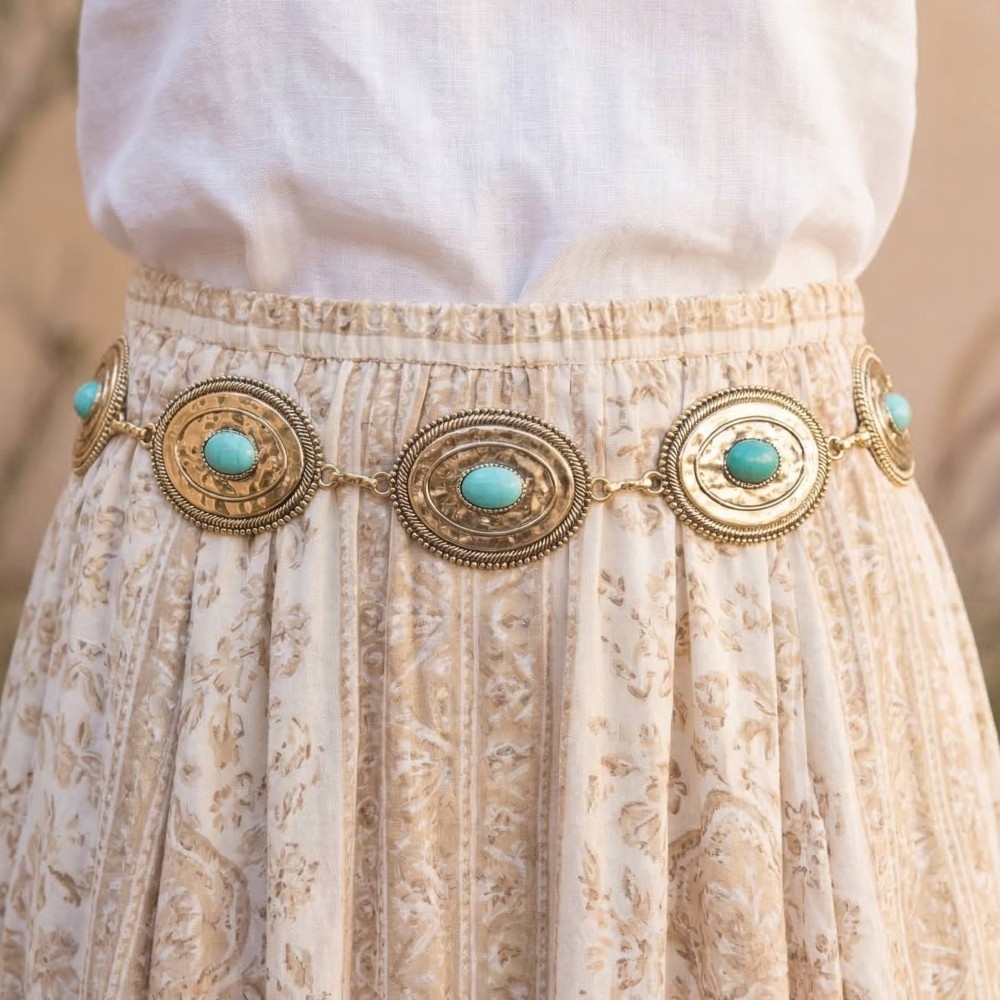 Single Stud Oval Concho Chain Belt
