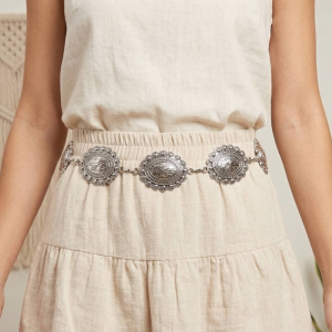 Oval Western Concho Chain Link Belt