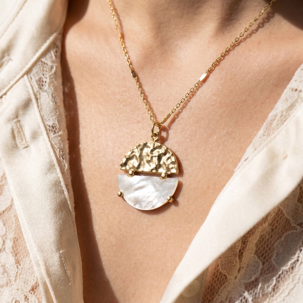 Stainless Steel Half Hammered Disc Pendant Necklace