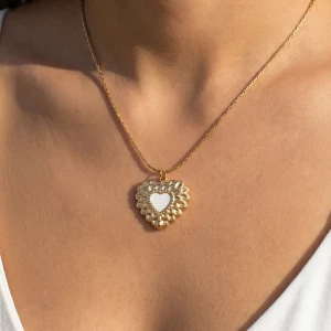 Stainless Steel Petal Edge Heart Mop Pendant Necklace