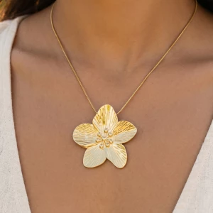 Plumeria Flower Beaded Center Pendant Necklace