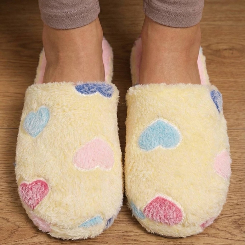 Heart Pattern Faux Fur Slippers
