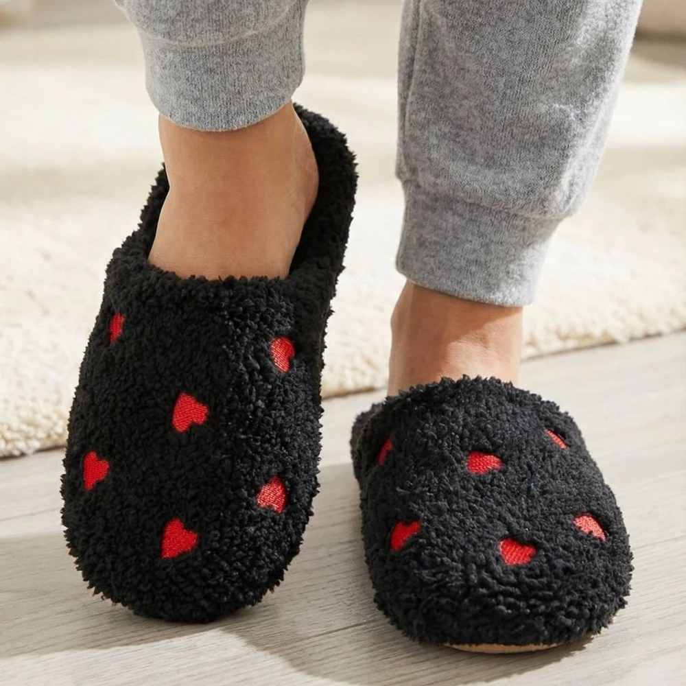 Love Heart Print Faux Fur Slippers