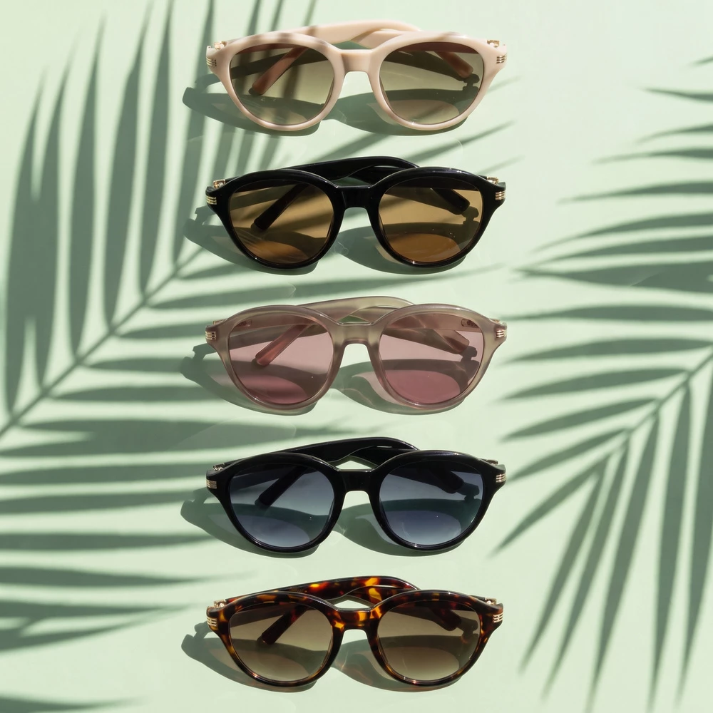 Round Keyhole Bridge Metal Accent Sunglasses