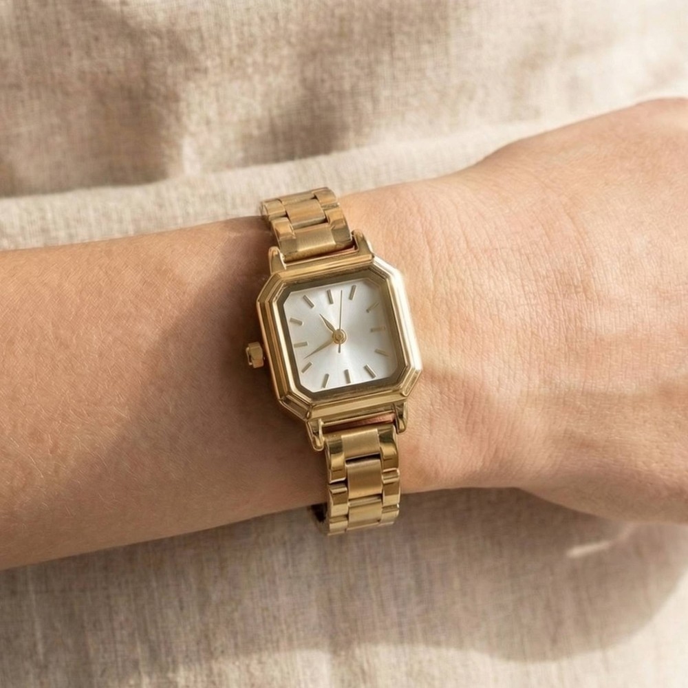 Polished Metallic Band Retro Octagonal Square Watch