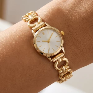 Circle Link Bracelet Watch With Round Dial