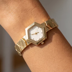 Hexagon Face Chevron Link Bracelet Watch