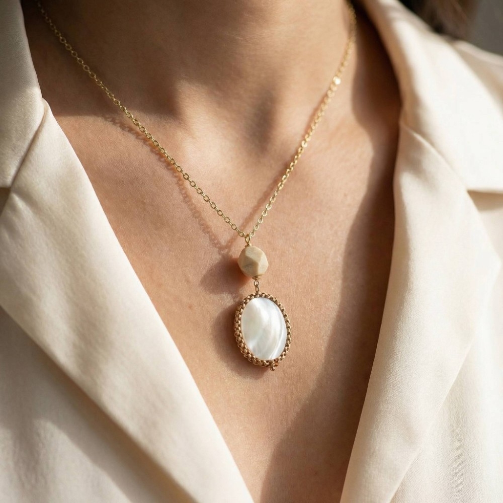 Oval Shell And Stone Pendant Necklace