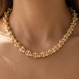 Chunky Crisscross Link Chain Necklace
