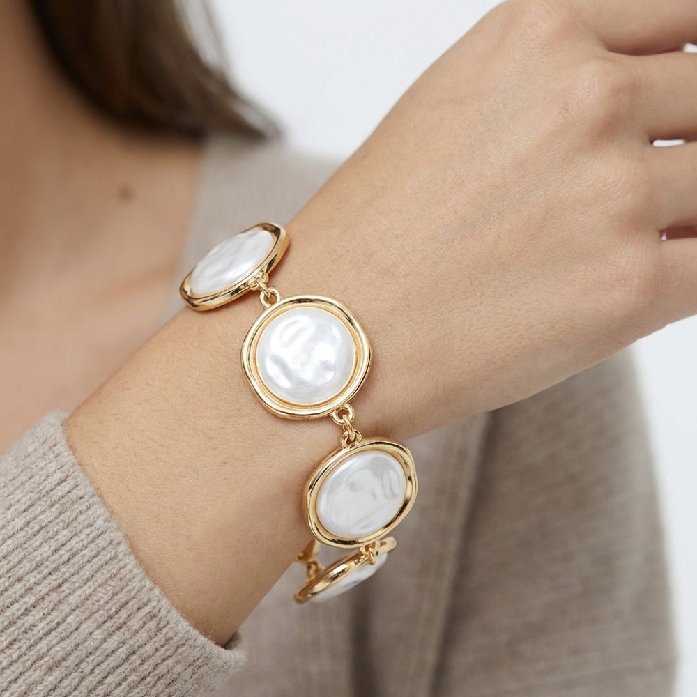 Large Pearl Disc Link Chain Bracelet