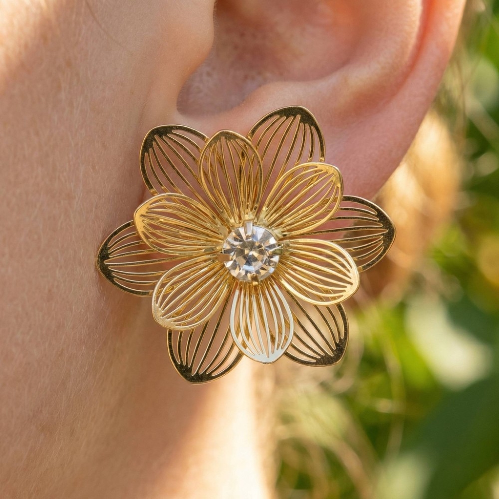 Gold Filigree Daisy Flower Stud Earrings With Crystal Center