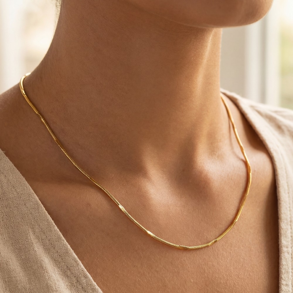 Flat Station Pattern Dainty Chain Necklace