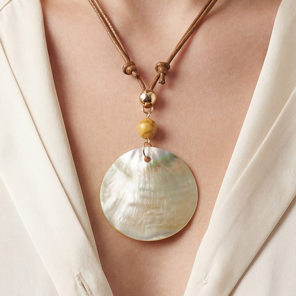 Large Sea Shell Disc Pendant And Beads Layered Cord Necklace
