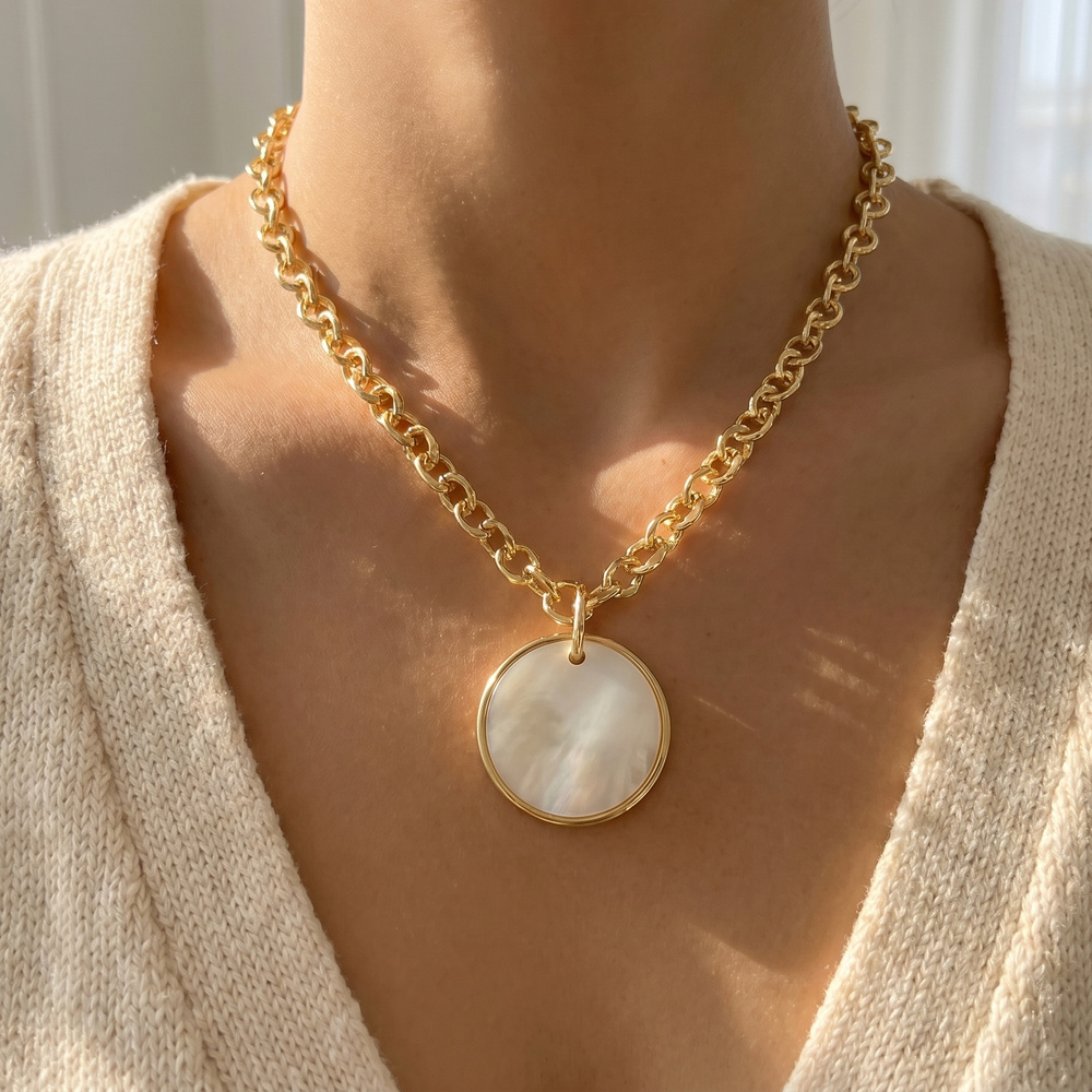 Round Mother Of Pearl Pendant Rope Chain Necklace