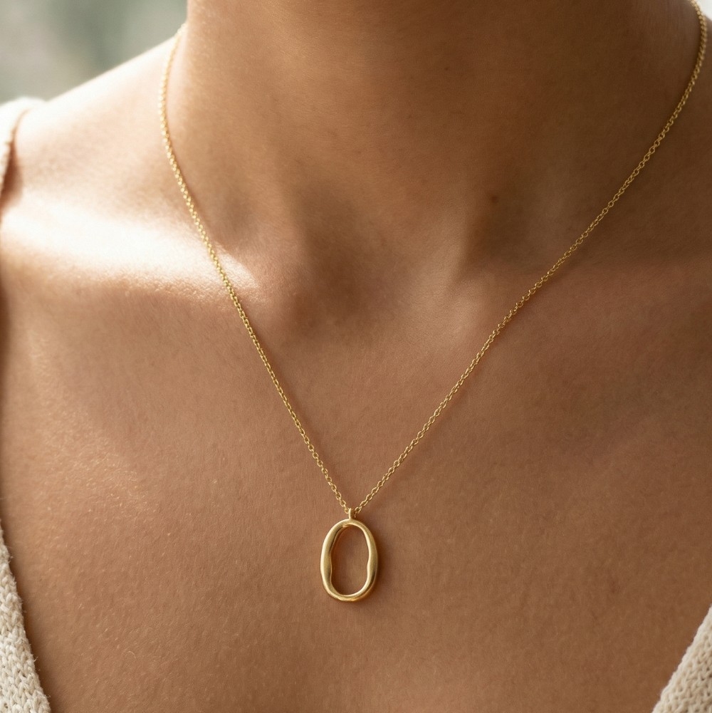 Open Oval Pendant Chain Necklace