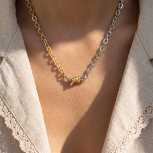 Oval Link Chain Knot Lariat T Bar Necklace