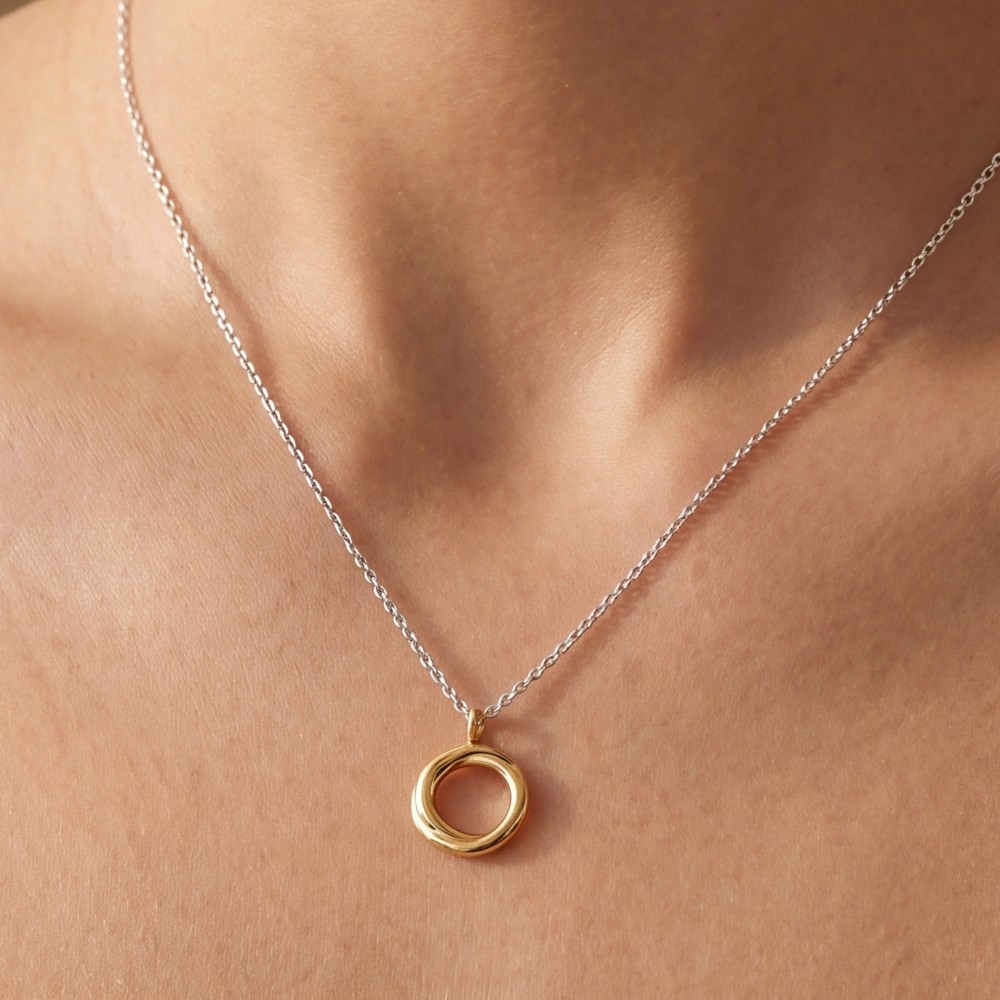 18K Gold Twisted Circle Pendant Two Tone Necklace