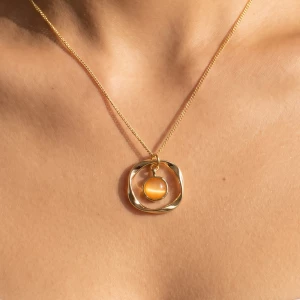 Adjustable Square Frame Cat Eye Pendant Necklace