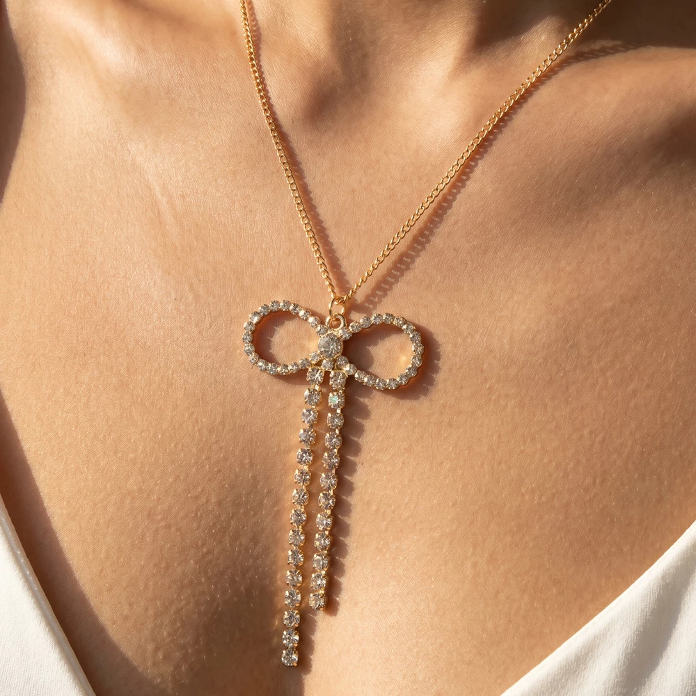 Rhinestone Bow Pendant Tassel Curb Chain Necklace