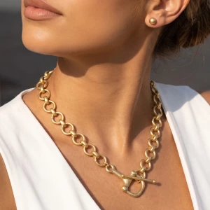 Horsebit Toggle Rolo Chain Necklace