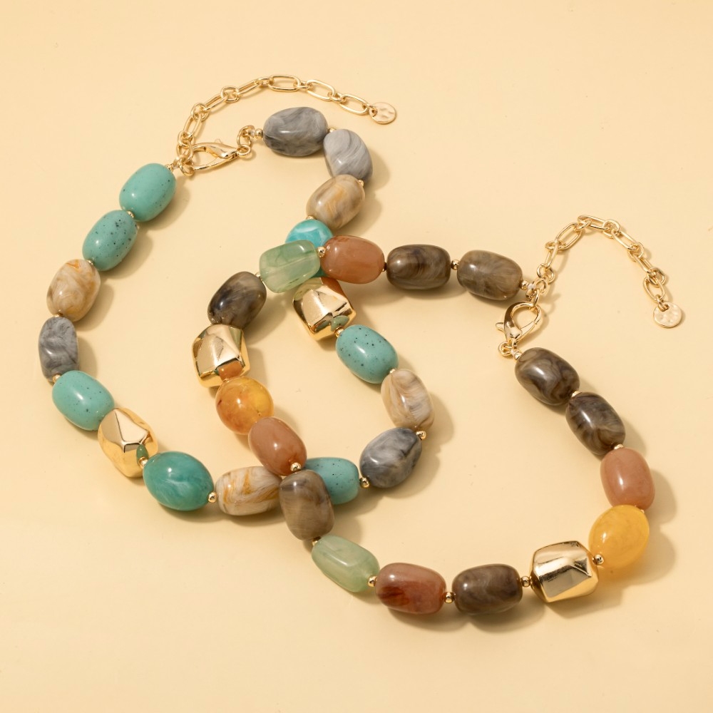 Chunk Marble Resin And Metallic Beads Necklace