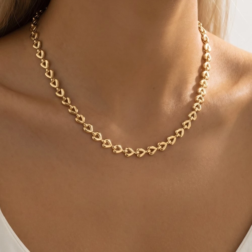Metallic Heart Classic Chain Necklace