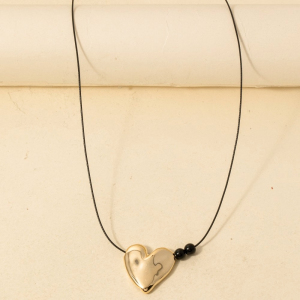 Round Metallic Heart Pendant Dainty Cord Necklace