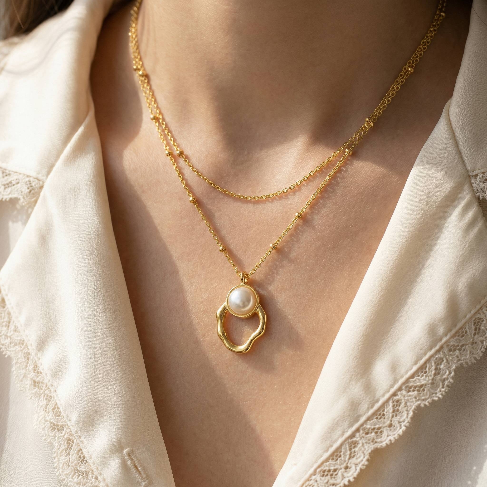 Chain Layered Pearl Stud Oval Pendant Necklace