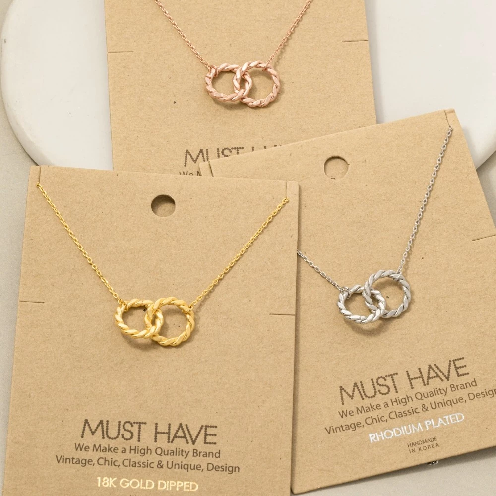 Twisted Ring Link Charm Necklace