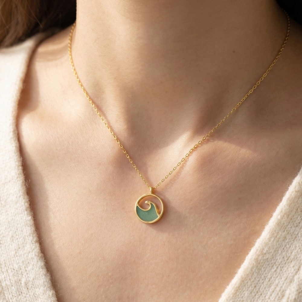 Round Wave Coin Pendant Necklace