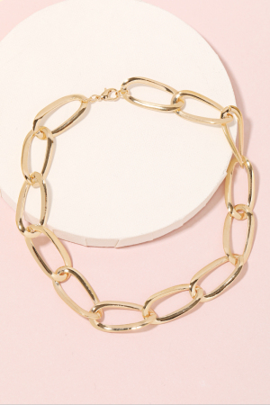 Metallic Oval Hoop Chain Necklace