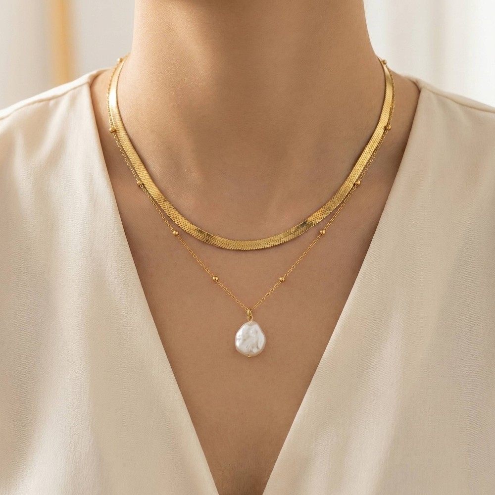 Pearl Coin Pendant Chain Necklace