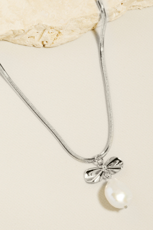 Pearl And Ribbon Bow Pendant Chain Necklace