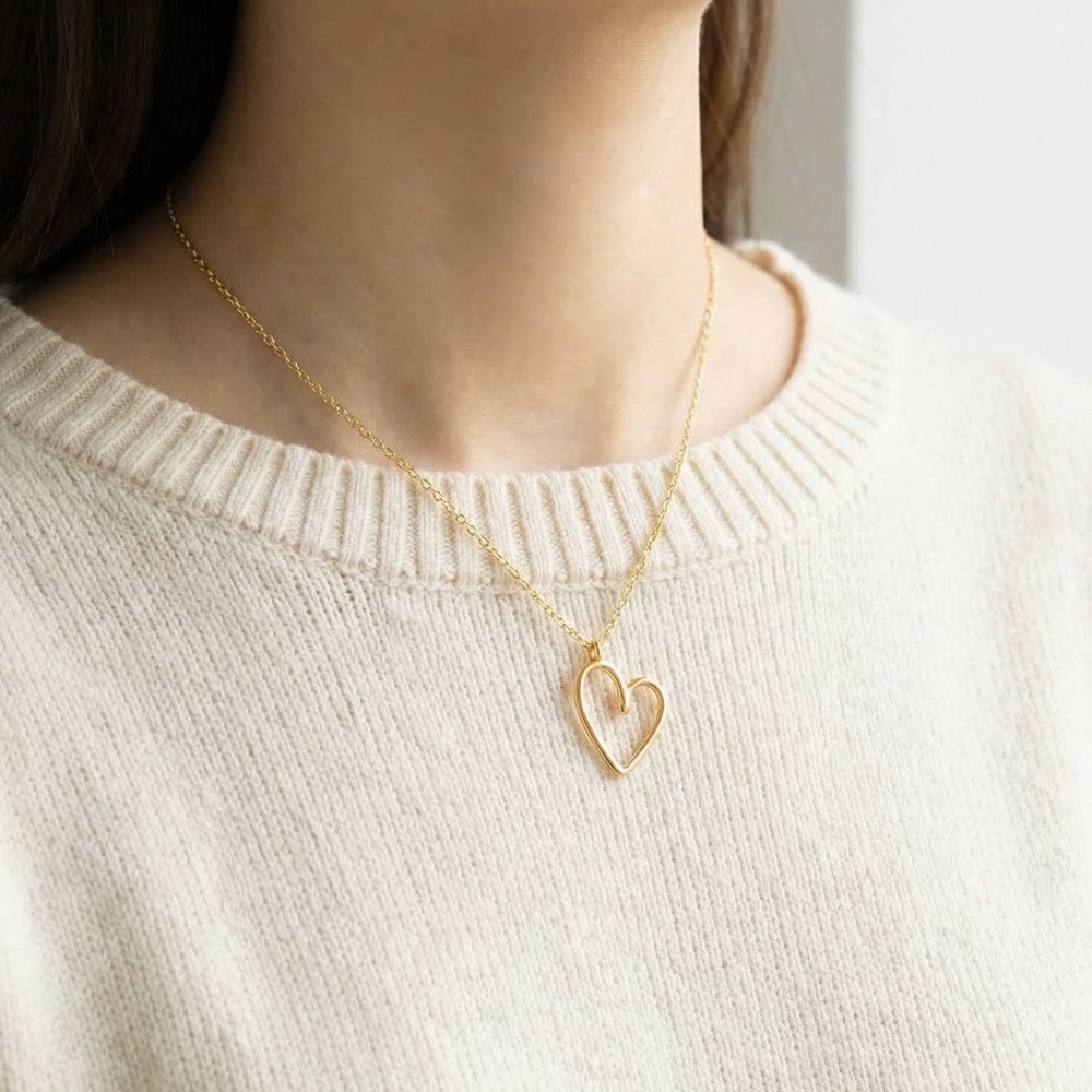 Gold Dipped Wire Heart Pendant Necklace