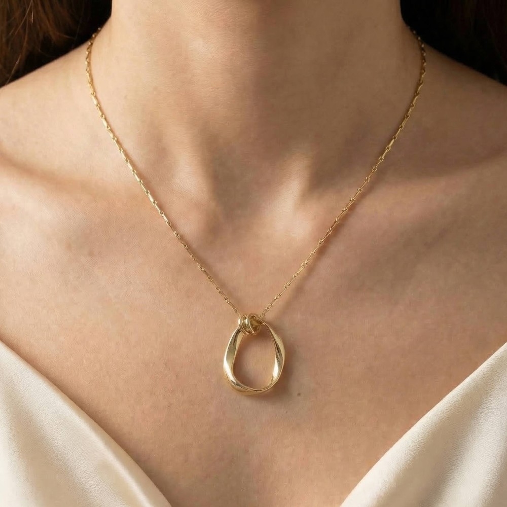 Twisted Oval Pendant Dainty Chain Necklace