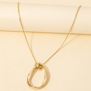 Twisted Oval Pendant Dainty Chain Necklace