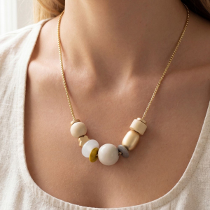 Assorted Resin And Metallic Beads Box Chain Necklace